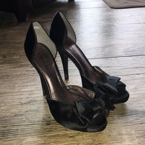 Audrey Brooke Satin Peep Toe Heel w/bow
